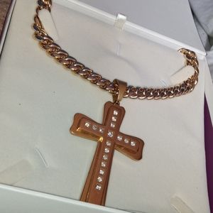 Cuban Link Chain With pendant